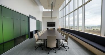3M FASARA Decorative Film for Seattle Clinics, HR Offices, and Conference Rooms: Privacy Without Walls