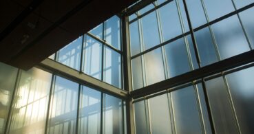 Why Does Window Film Turn Purple or Start Bubbling? The Science of Film Failure